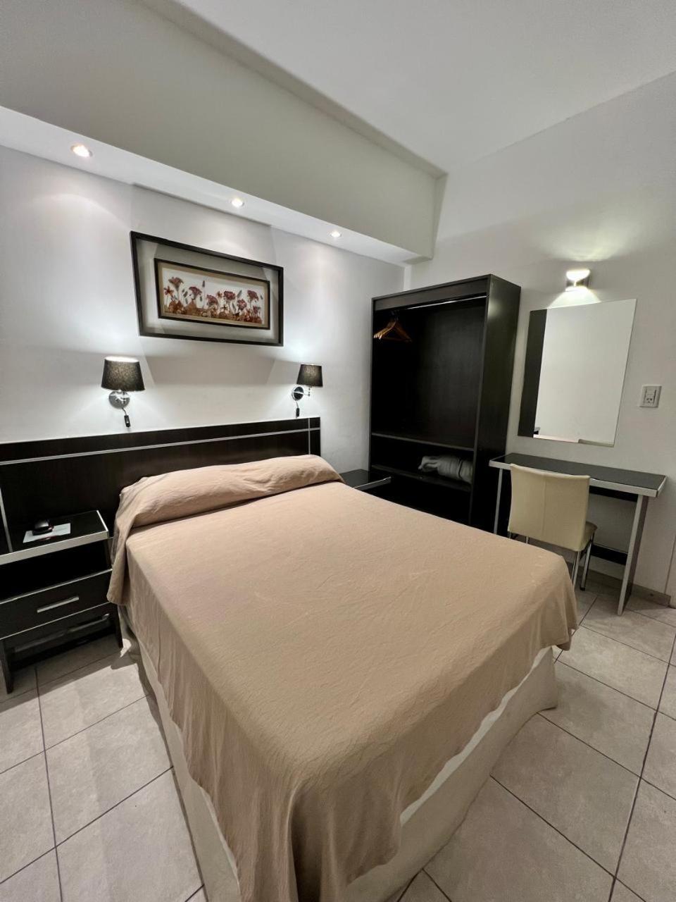 Hotel Vina De Italia Córdoba Buitenkant foto