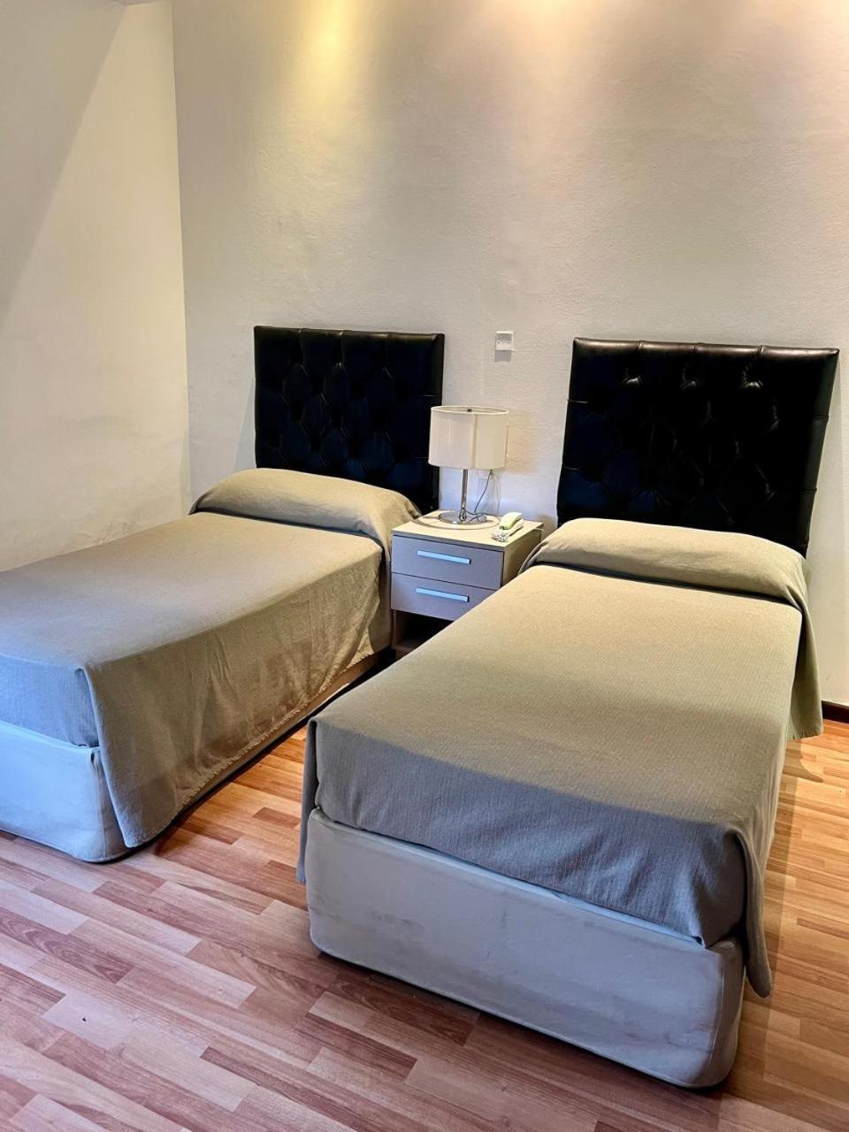 Hotel Vina De Italia Córdoba Buitenkant foto